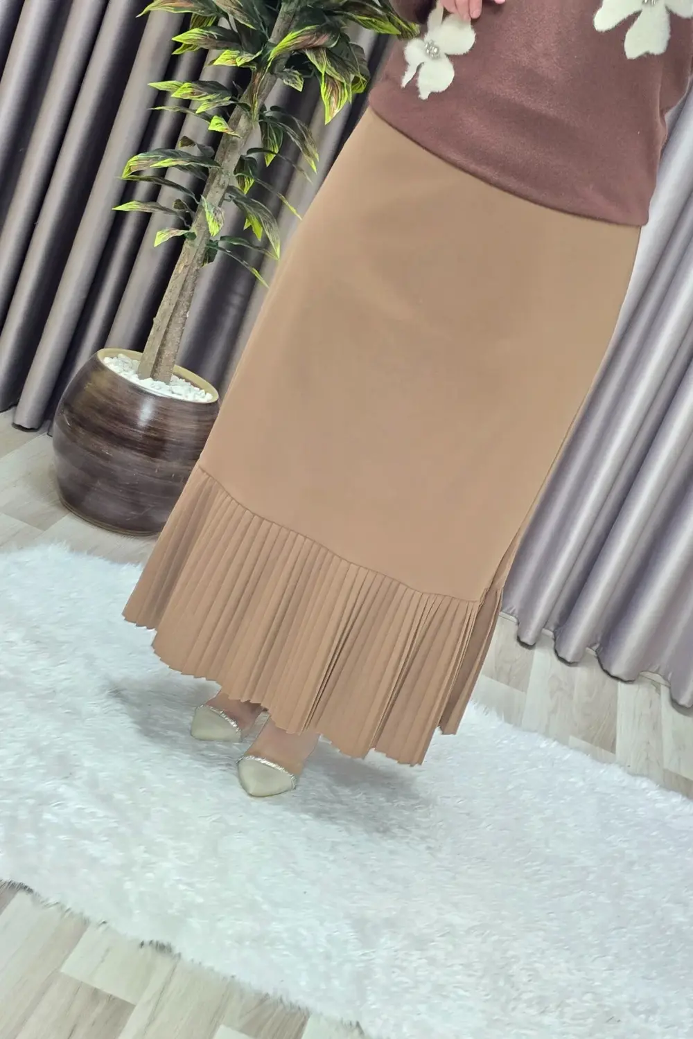 Kadın Giyim Büyük Beden Piliseli Etek