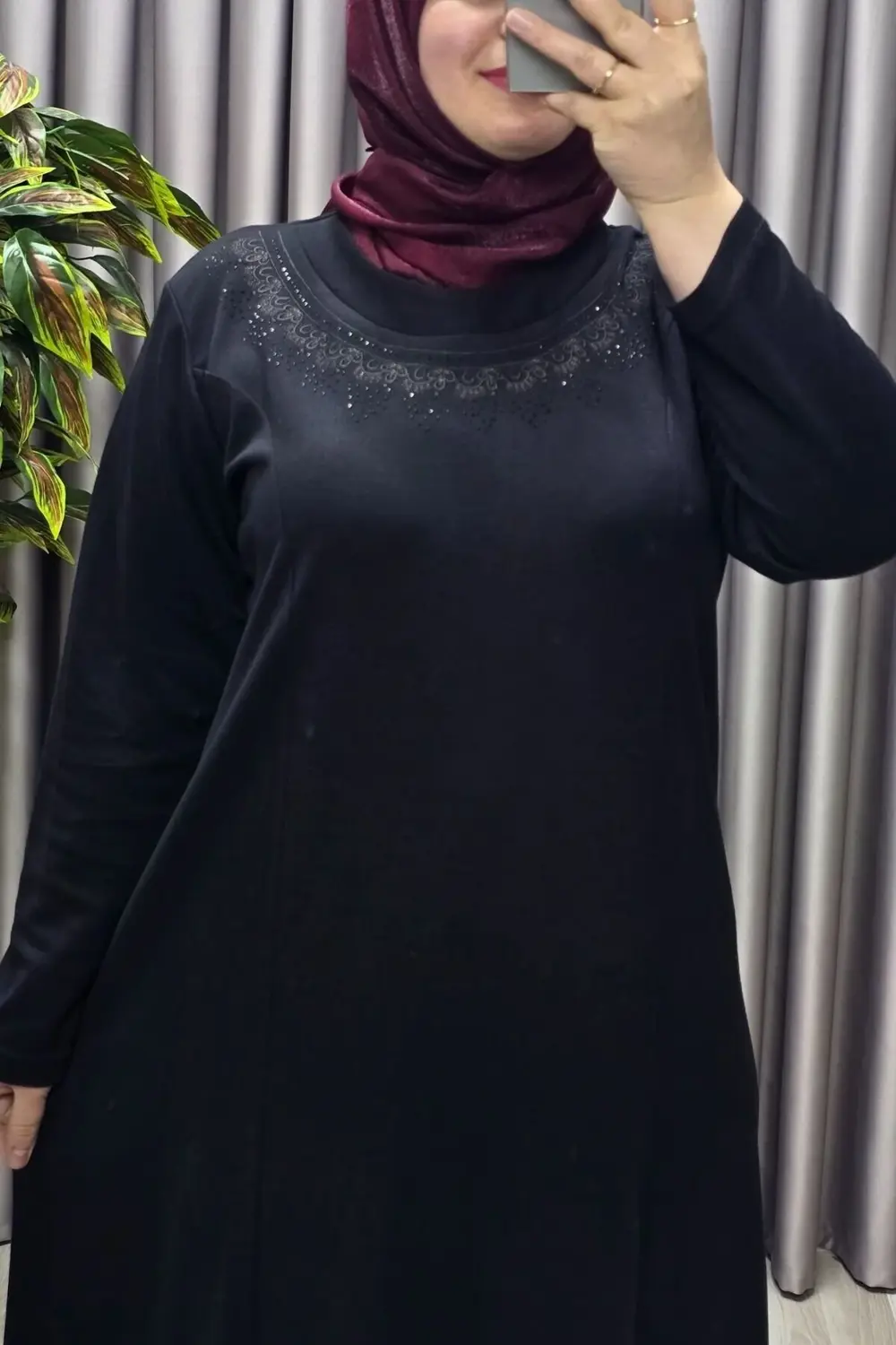 Kadın Giyim Büyük Beden Yakası Nakışlı Taşlı Tesettür Elbise