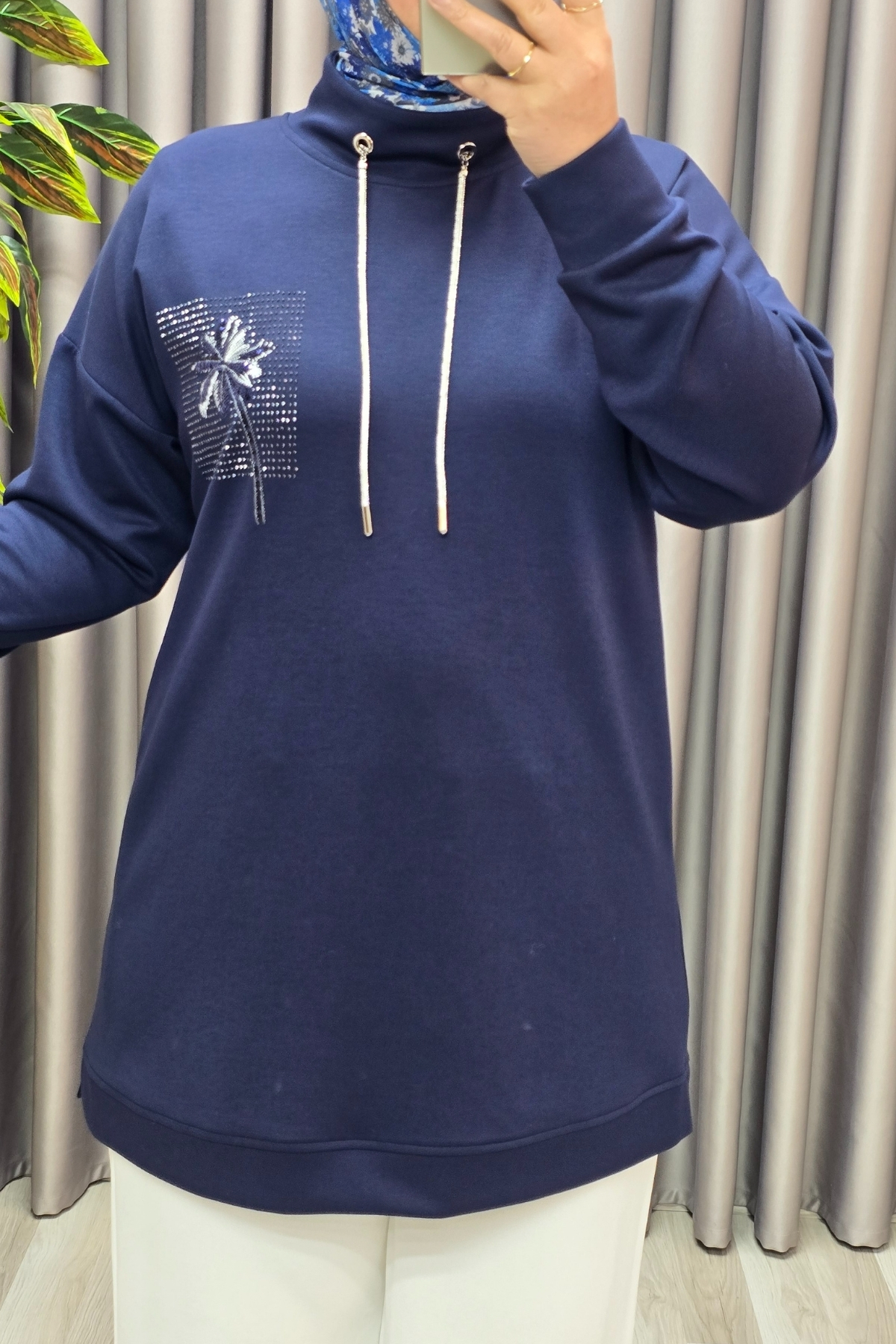 Elmas Tesettür Kadın Giyim Modal Sırtı Nakışlı Tunik