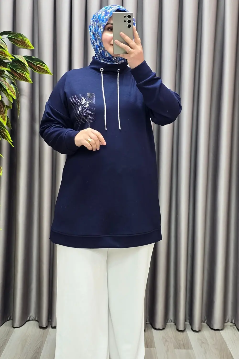 Kadın Giyim Modal Sırtı Nakışlı Tunik