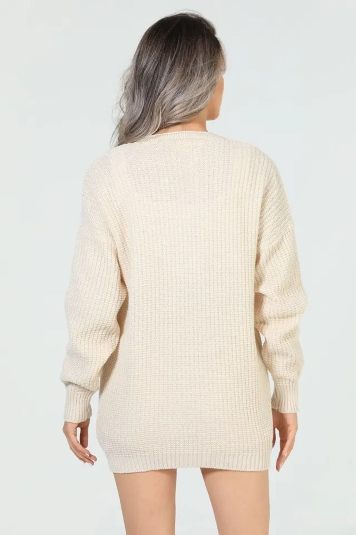 Kadın giyim nakış detay hırka