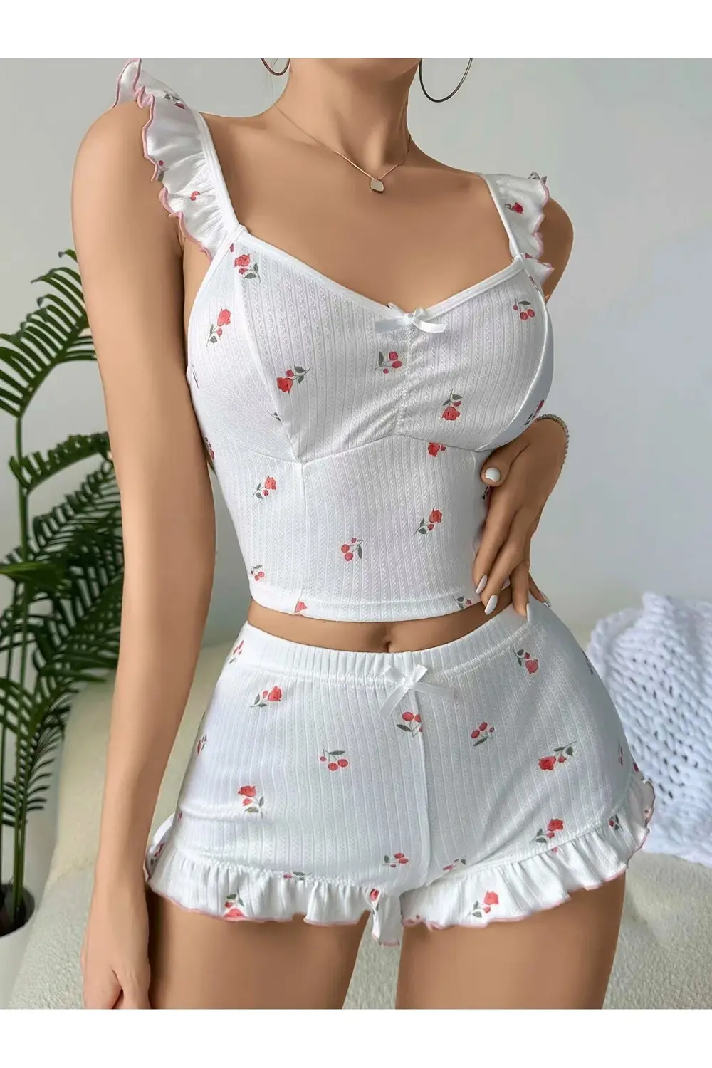 Kadın Gül ve Kiraz Desenli Şortlu Gecelik Takım 5112