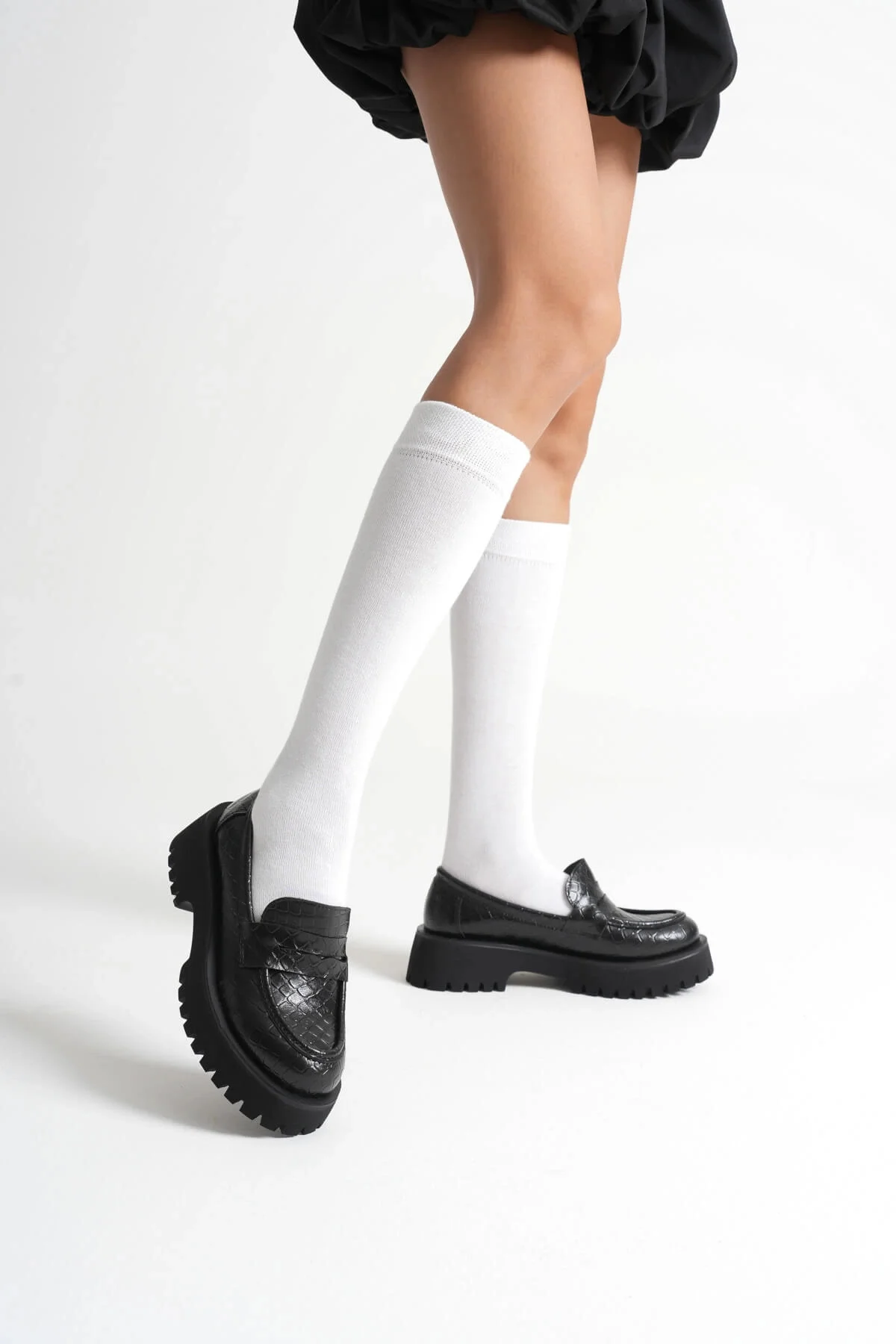 Kadın Günlük Siyah Kroko Loafer Ayakkabı TR10MS02G