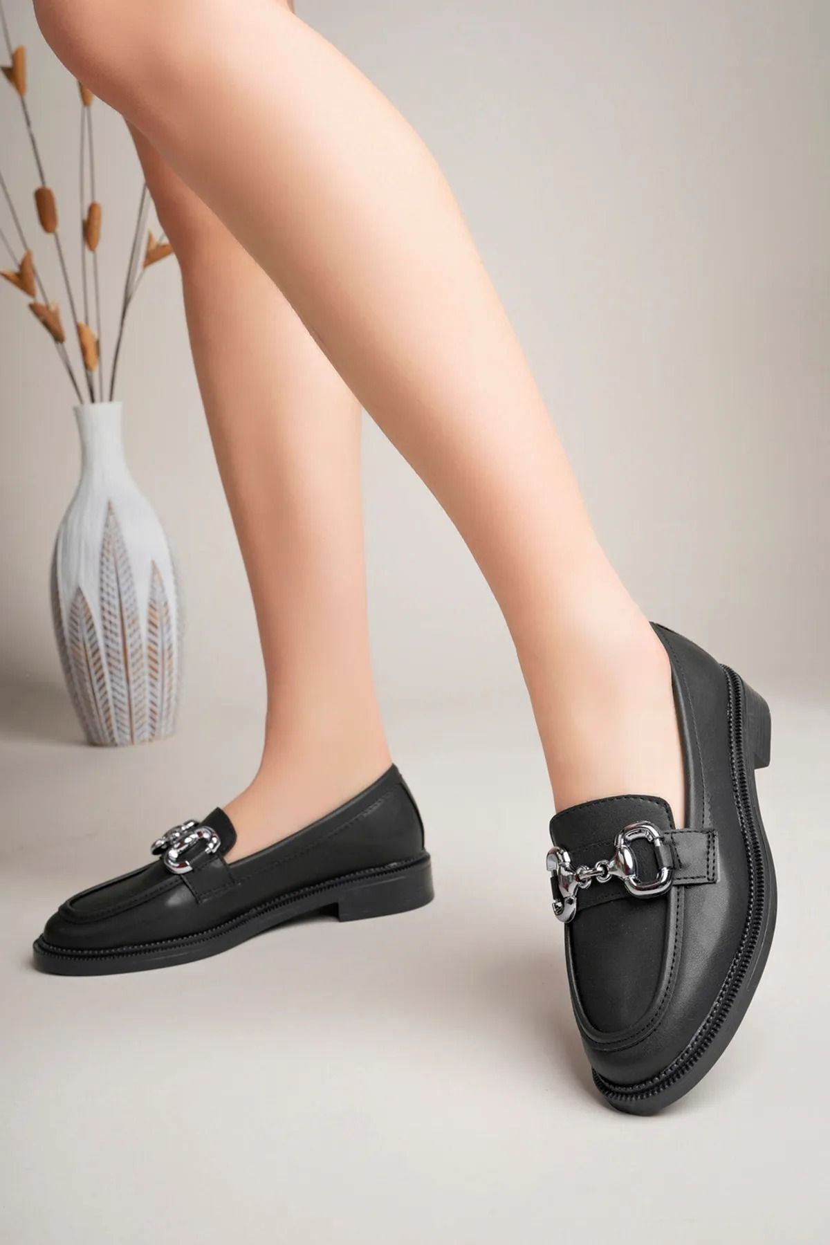 Kadın Hafif Rahat Tokalı Ayakkabı Siyah