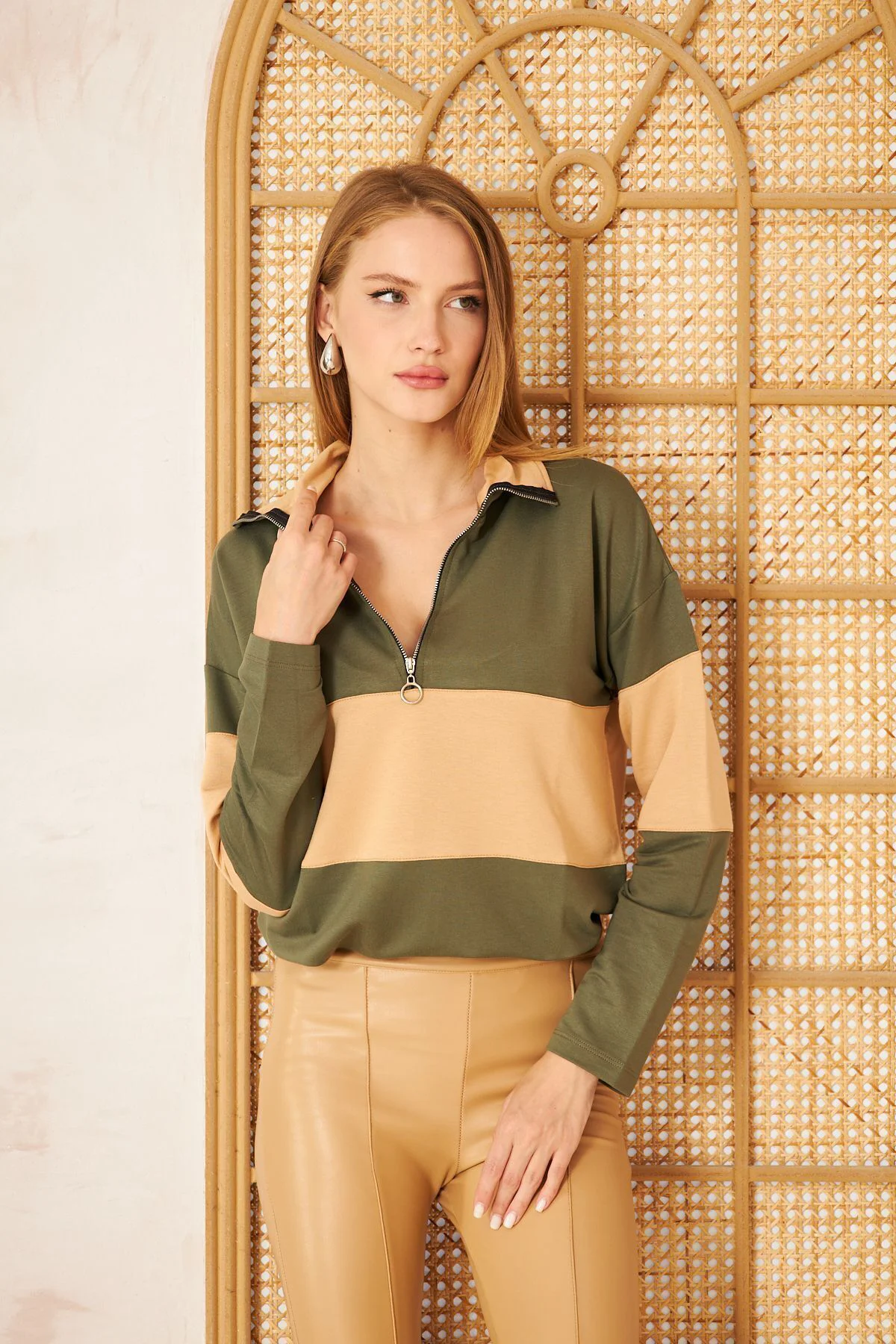 Kadın Mint Bej Uzun Kol Fermuarlı Polo Yaka Color Block Basic Sal