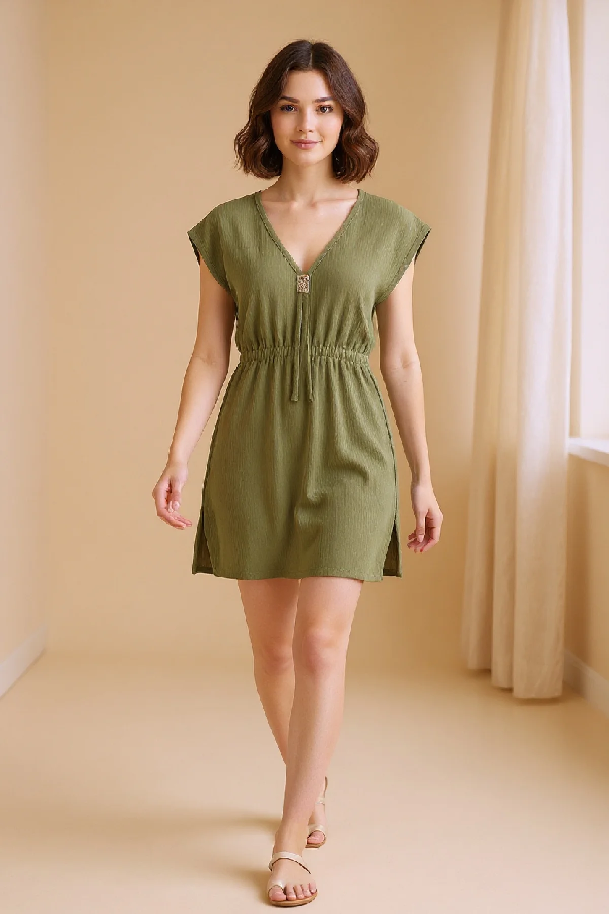 Kadın Haki Yanları Yırtmaçlı Tokalı V Yaka Mini Plaj Elbisesi