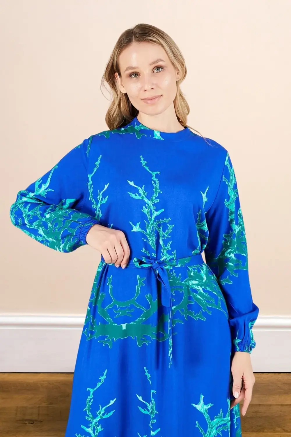 Kadin Hakim Yaka Buyuk Beden Elbise Tesettur Viskon Kumas Pileli