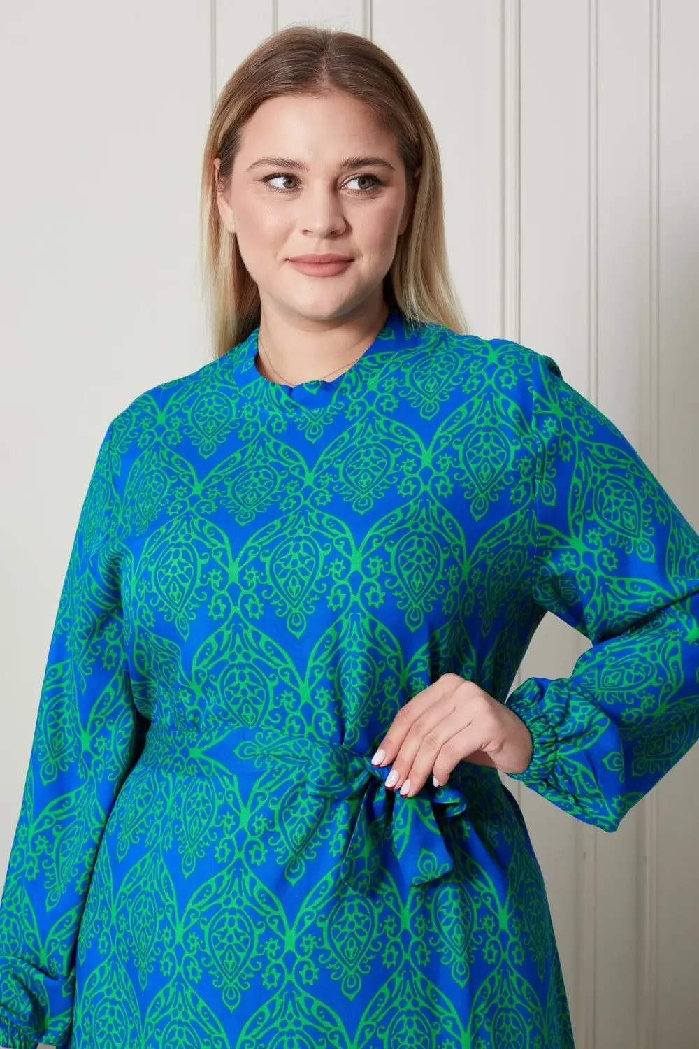 Kadin Hakim Yaka Buyuk Beden Elbise Tesettur Viskon Kumas Pileli