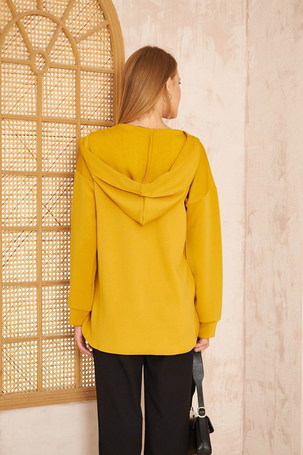 Pasaklı Giyim Kadın Hardal Scuba Kapüşonlu Arkası Uzun Salaş Rahat Kalıp Sweats