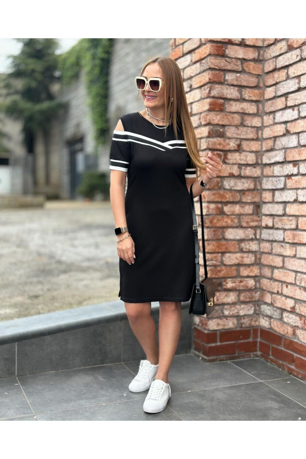 Kadın İki İplik Kumaş Kol Ve Yaka Ribana Şeritli Omuz Dekolteli S