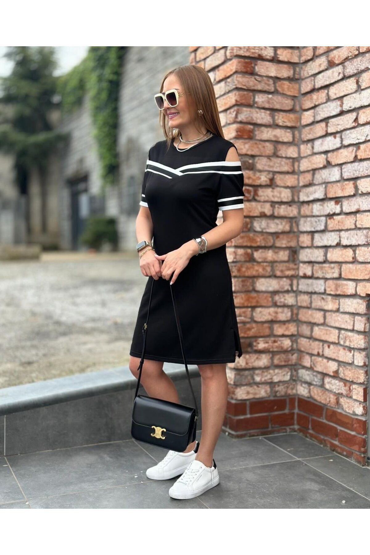 Kadın İki İplik Kumaş Kol Ve Yaka Ribana Şeritli Omuz Dekolteli S