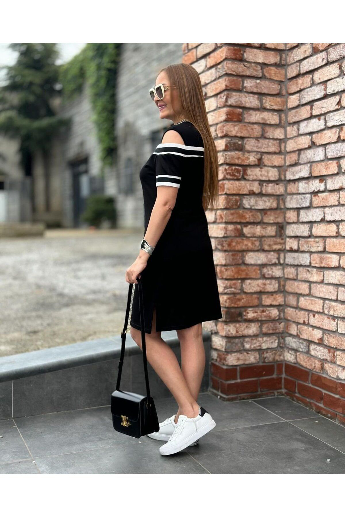 Kadın İki İplik Kumaş Kol Ve Yaka Ribana Şeritli Omuz Dekolteli S