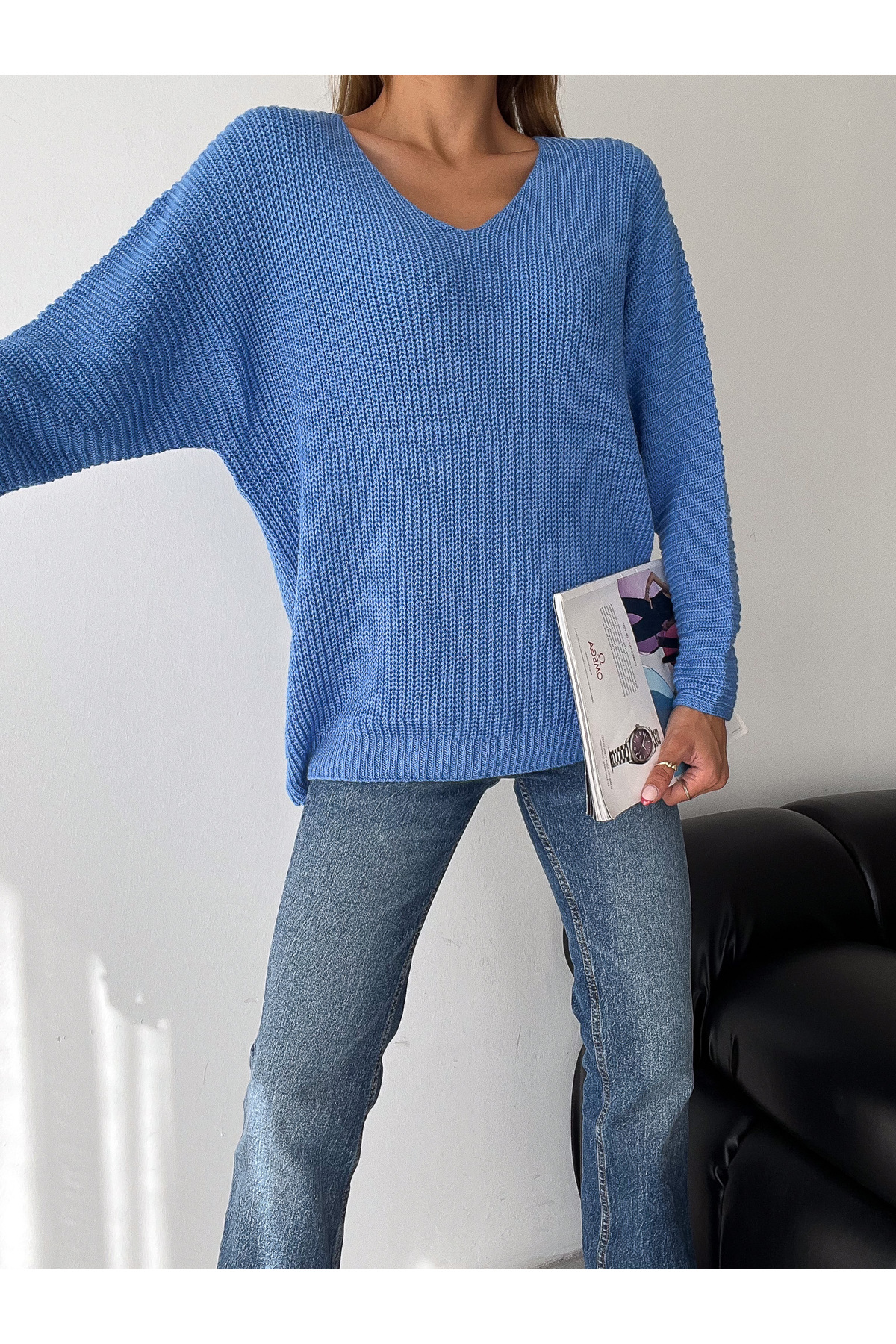 Fiolin Kadın İndigo Mavi V Yaka Selanik Örgü Oversize Triko Kazak
