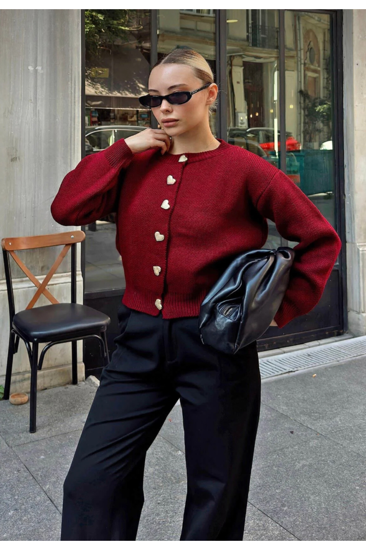 Diğer Marka Kadın Kalp Düğme Detaylı Triko Hırka