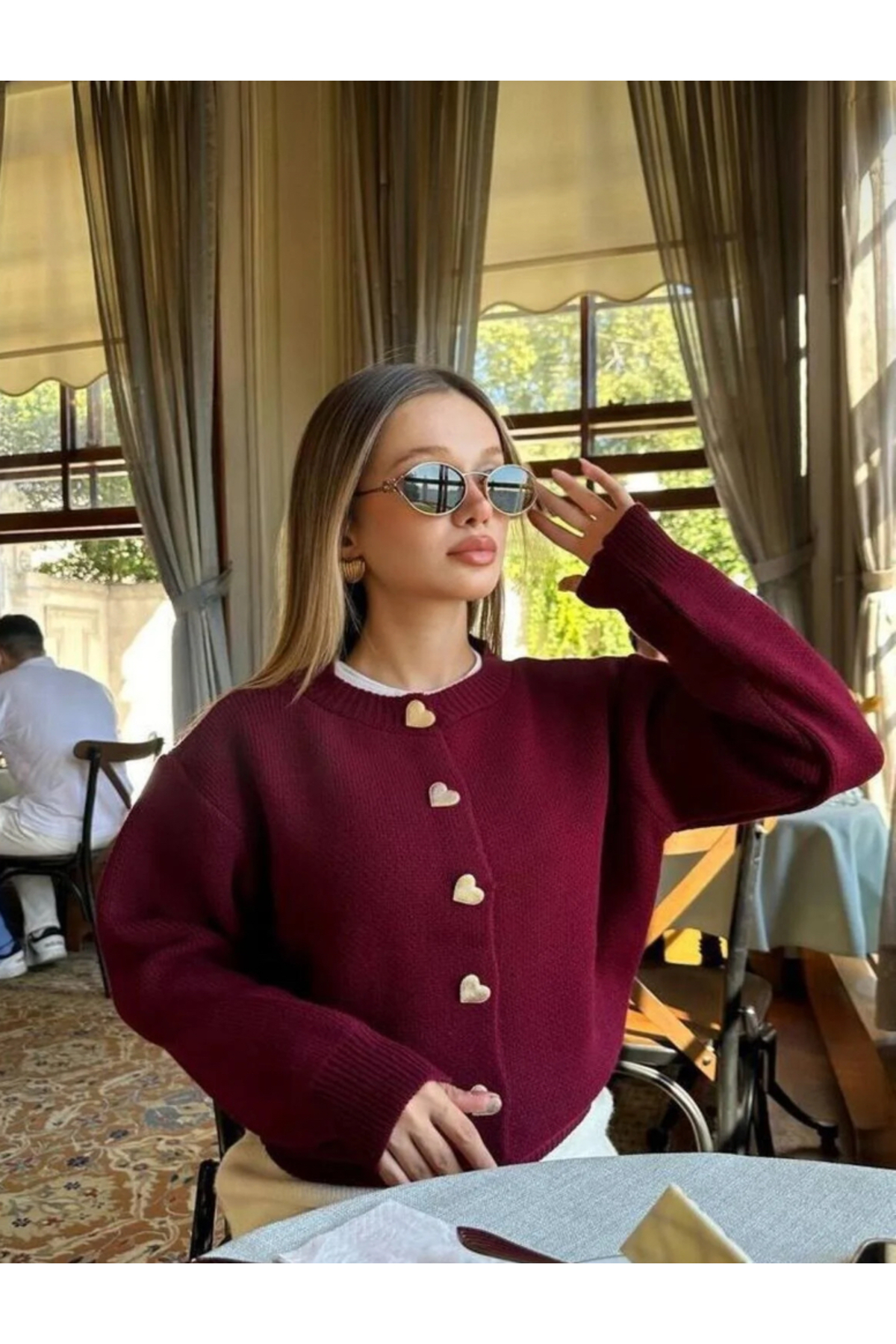 Diğer Marka Kadın Kalp Düğme Detaylı Triko Hırka