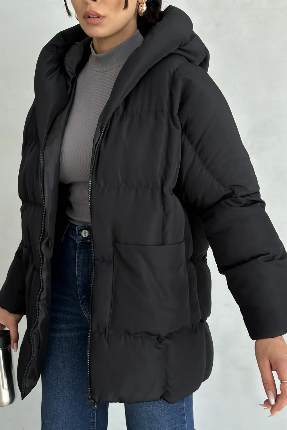 Kadın Kapüşonlu Oversize Siyah Şişme Mont - Puffer Yarasa Kol Kış