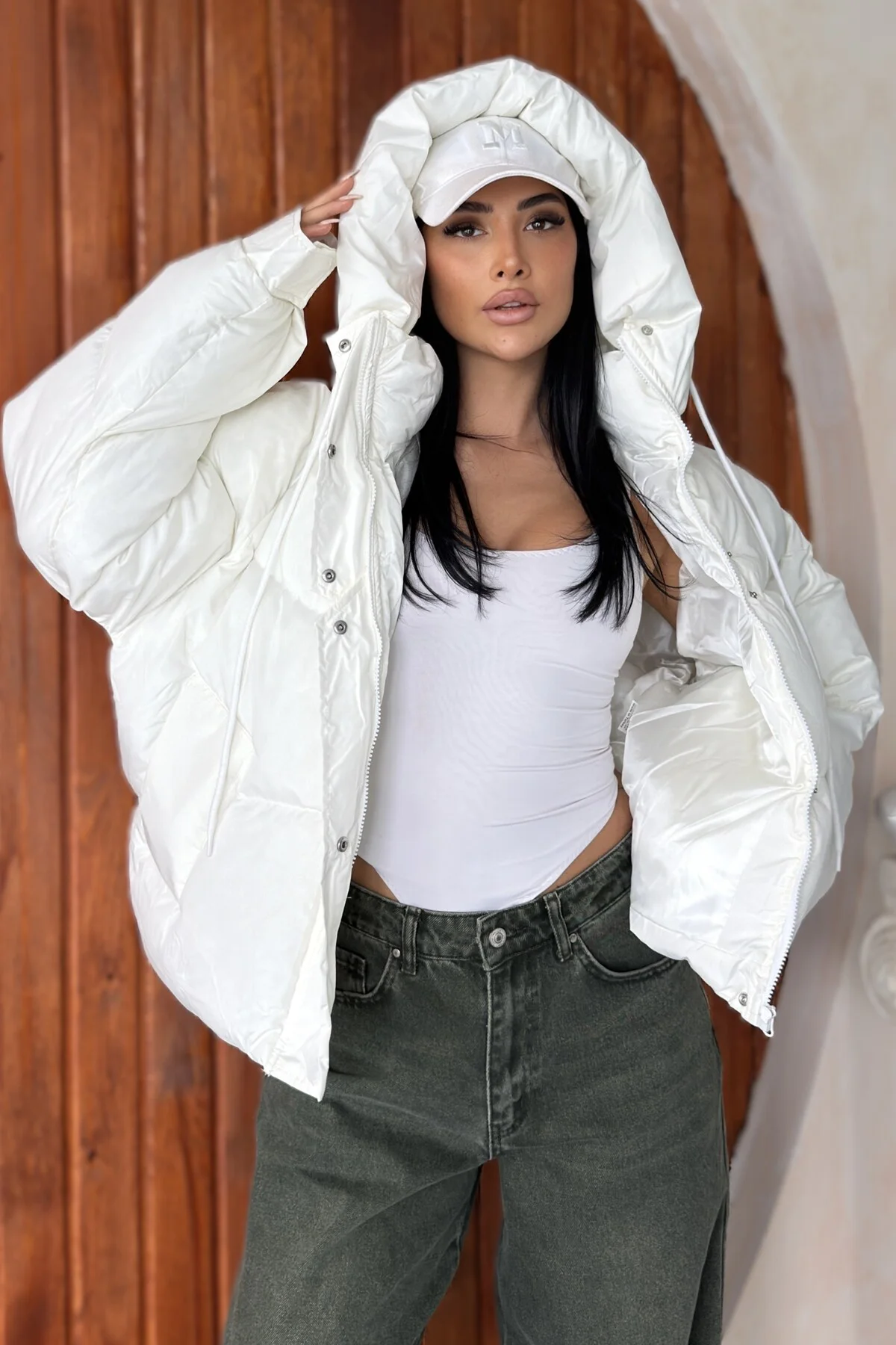 Kadın Kapüşonlu Şişme Mont Oversize Kısa Puffer Ceket | Yeni Sezon Fiyatı, Yorumları ve Özellikleri