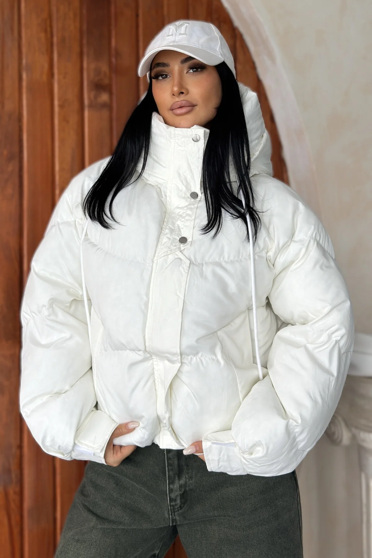 Kadın Kapüşonlu Şişme Mont Oversize Kısa Puffer Ceket | Yeni Sezon Fiyatı, Yorumları ve Özellikleri