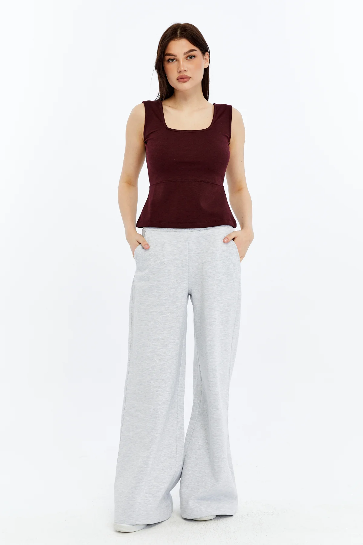 Kadın Kare Yaka Kolsuz Kalın Askılı Esnek Basic Bluz