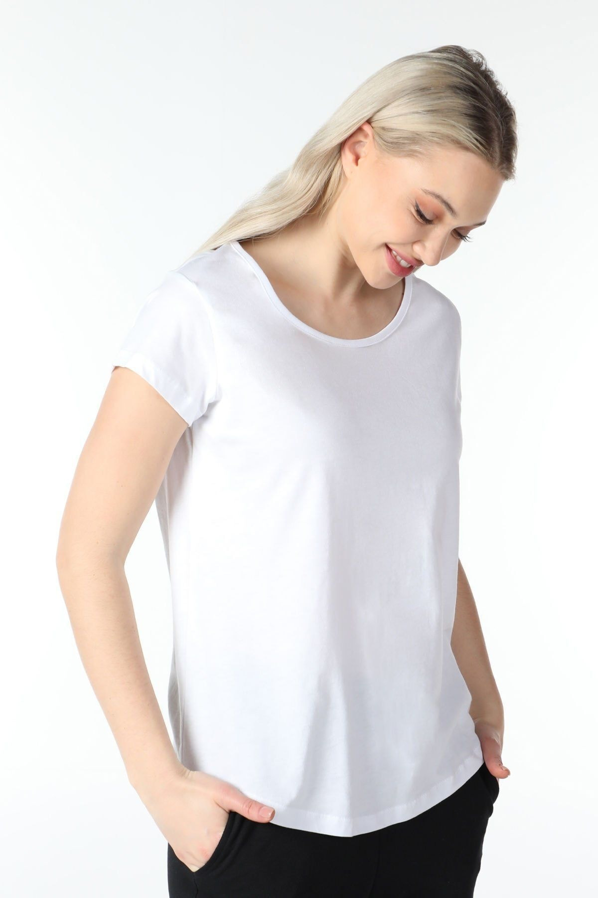 Kadın Kayık Yaka Kısa Kollu Regular Fit Basic Tişört Beyaz