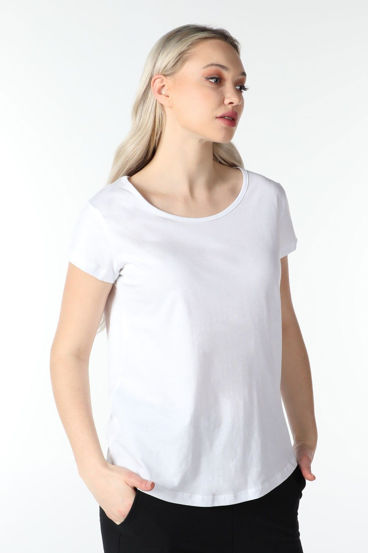Kadın Kayık Yaka Kısa Kollu Regular Fit Basic Tişört Beyaz
