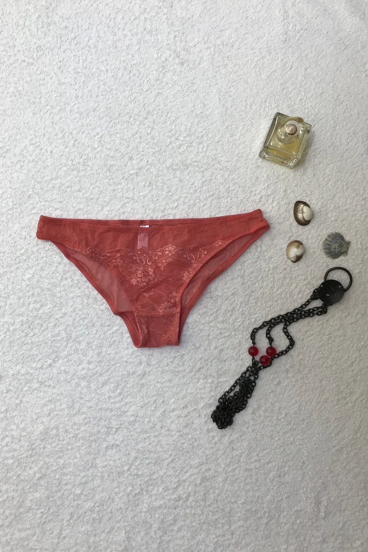 Kadın Kırmızı Dantelli Mercan Slip