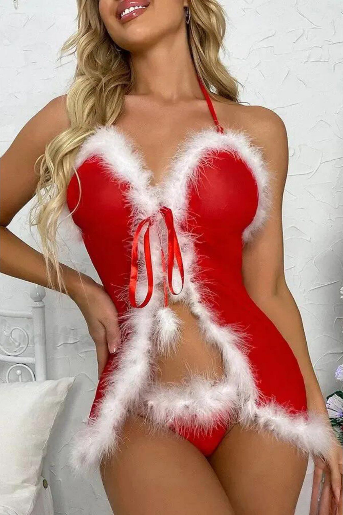 Kadın Kırmızı Ponpon Tüy Detaylı Seksi Yılbaşı Kostüm, Şık Yeniyıl Elbisesi