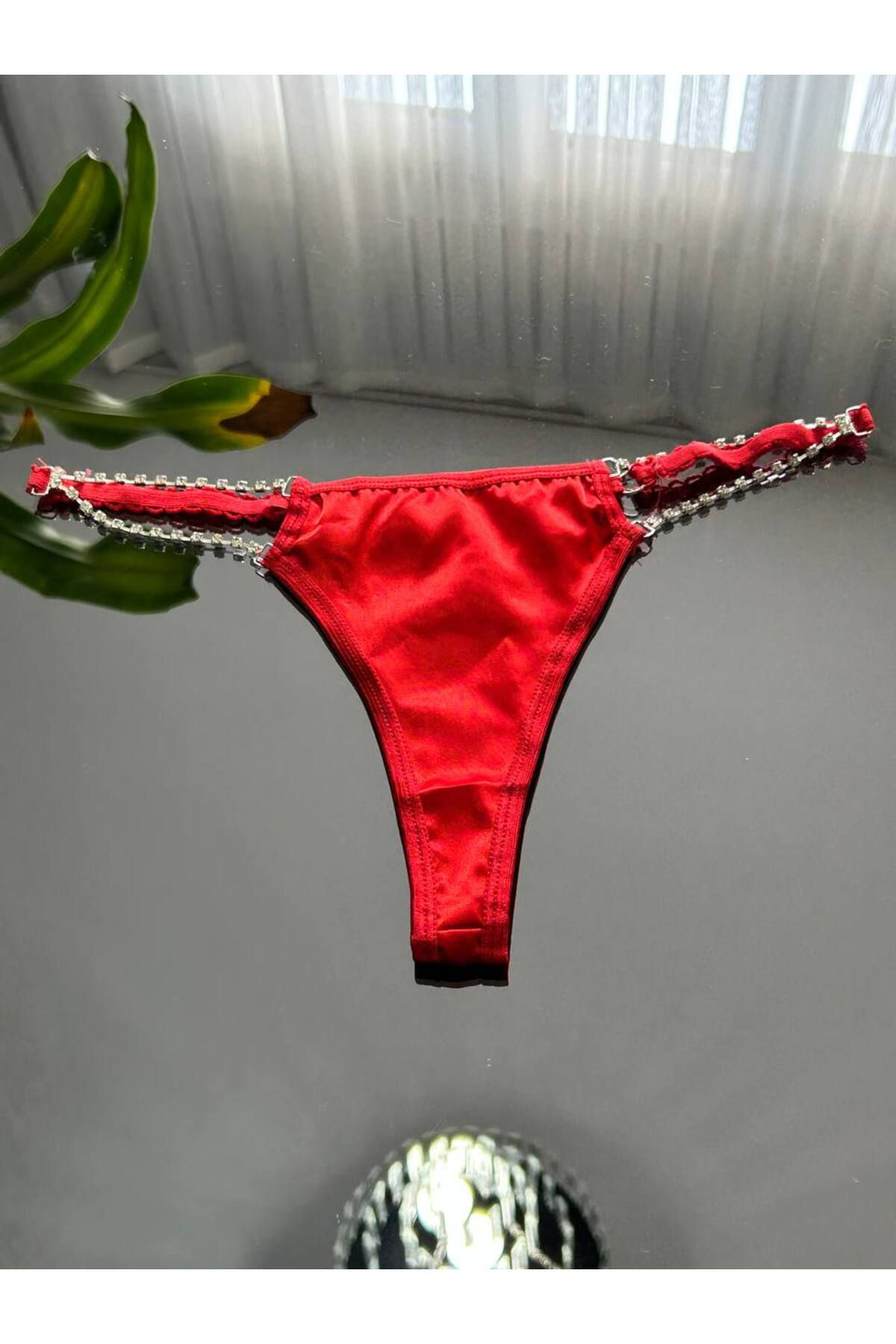 Kadın Kırmızı Seksi Dikişsiz Parlak Taş Detaylı Tanga, Kırmızı Seksi İç Çamaşırı String Külot Bikini