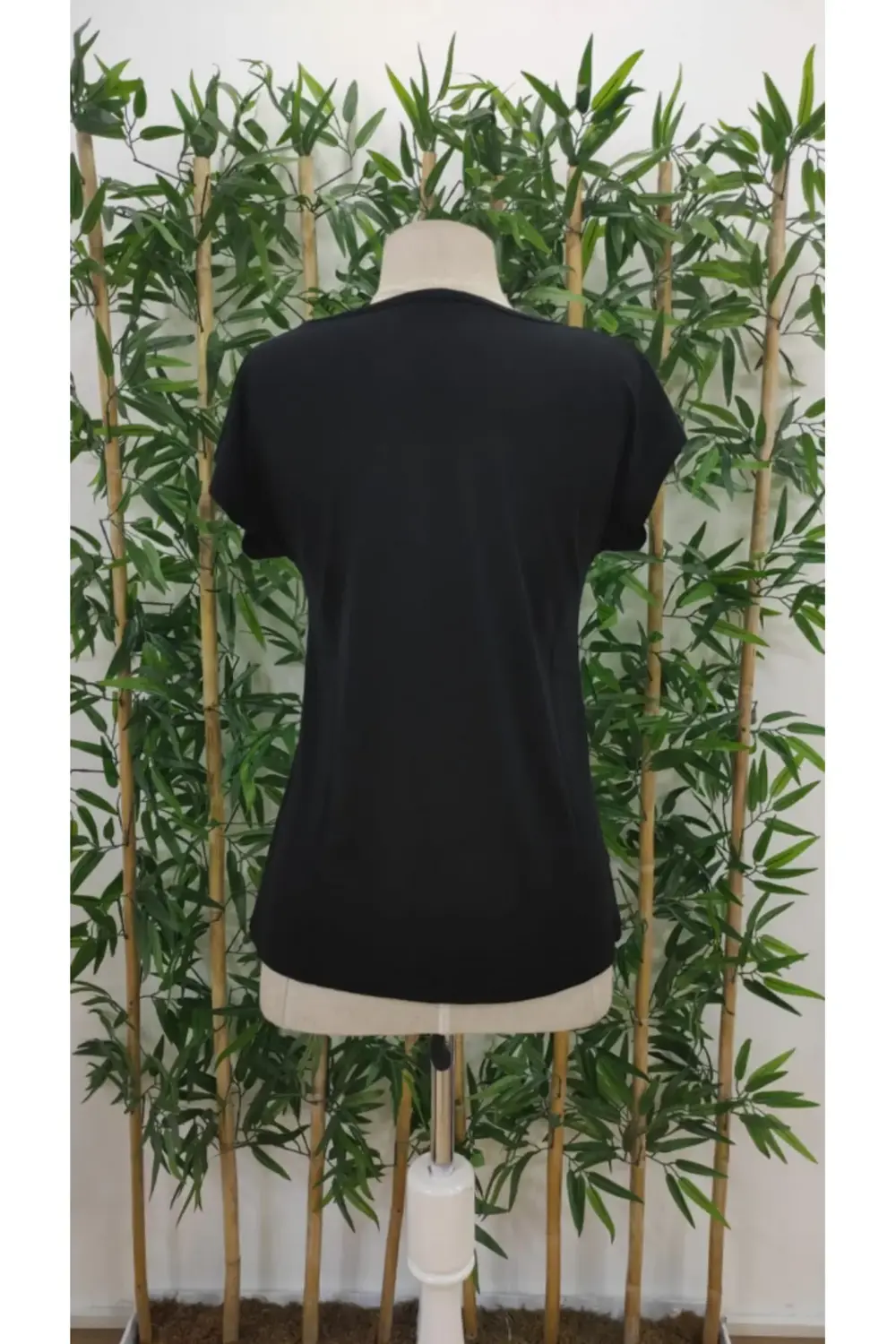 Kadın Kısa Kollu V Yakalı Viskon Bluz