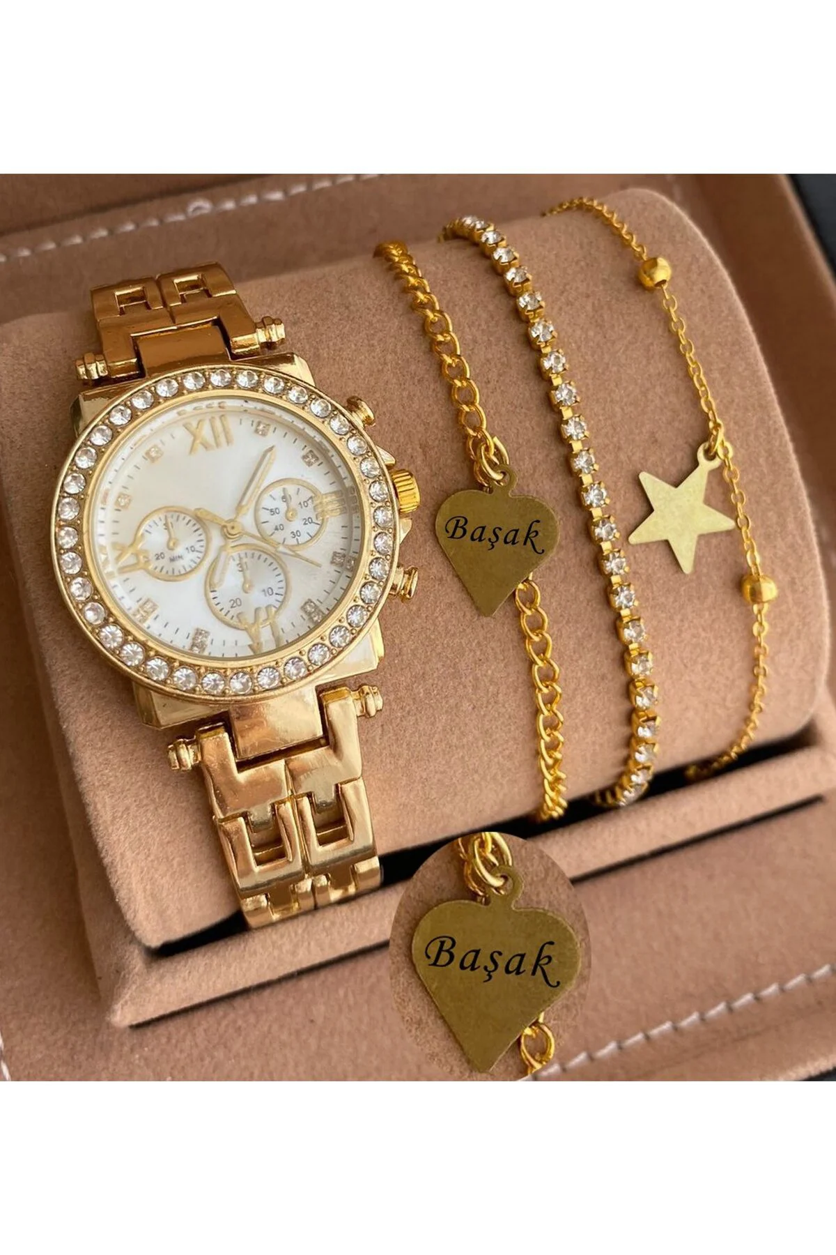 Kadın Kol Saati Zirkon Taşlı Prizma + 3 ADET BİLEKLİK-Gümüş+Rose+Gold Renk Seçeneği Dokunmatik
