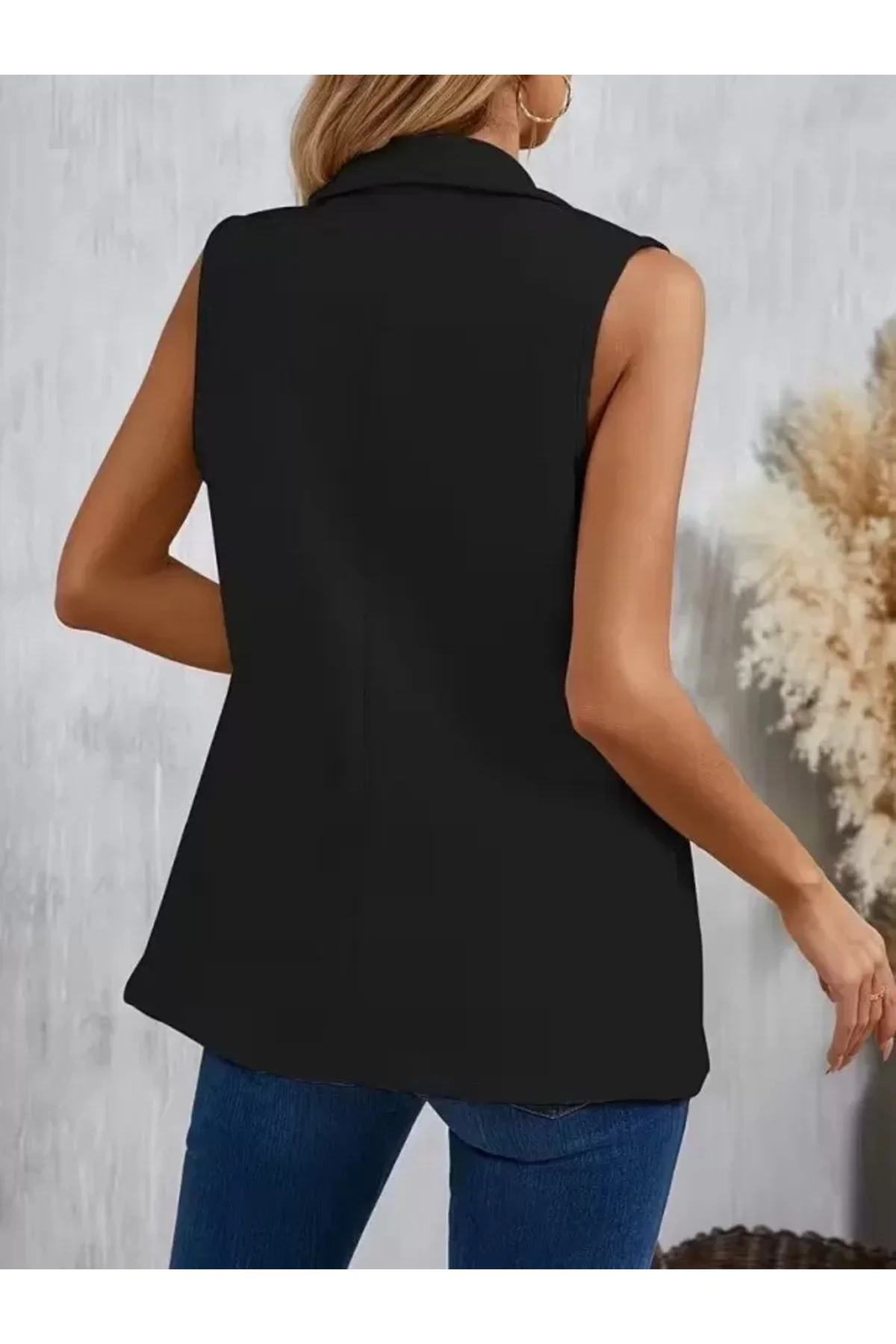 Kadın Kolsuz Yakalı önden Tek Düğmeli Atlas Ceket