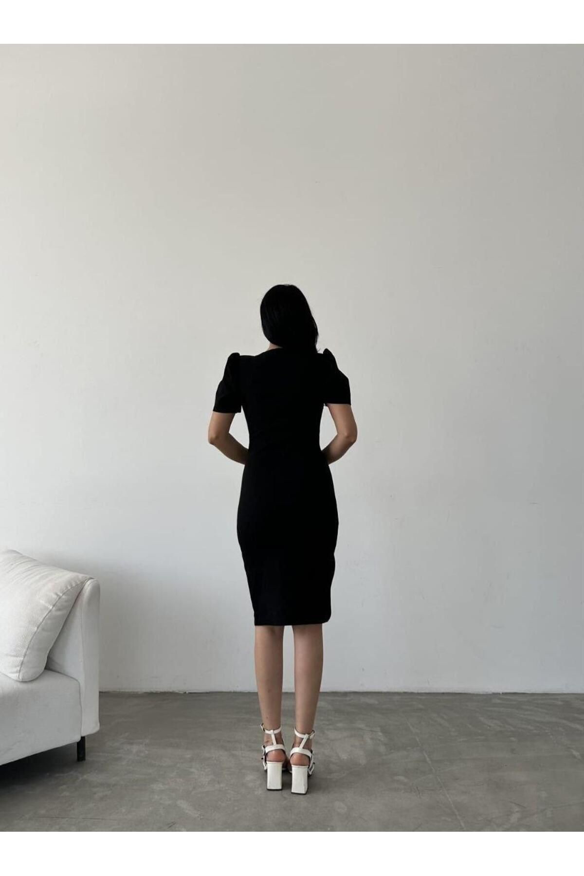 Kadın Kruvaze Yaka Yandan Yırtmaç Detaylı Scuba Krep Kumaş Midi B