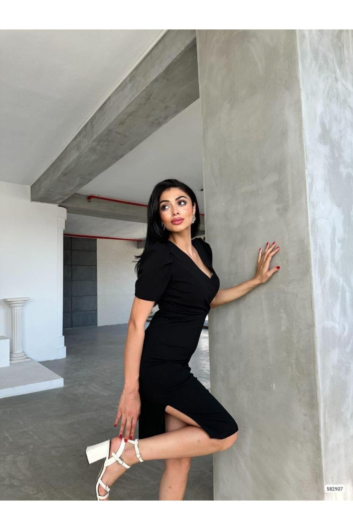 Kadın Kruvaze Yaka Yandan Yırtmaç Detaylı Scuba Krep Kumaş Midi B