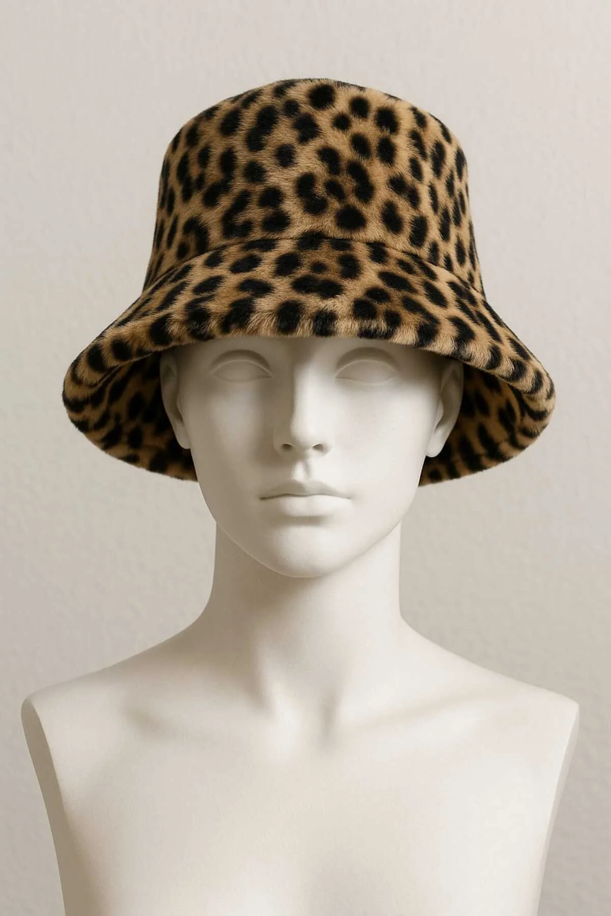 Kadın Leopar Desenli Suni Kürk Bucket Şapka Lüks Dokulu Yumuşak Kış Modeli modern Kadın Leopar Desenli Suni Kürk Bucket Şapka Lüks Dokulu Yumuşak Kış Modeli modern