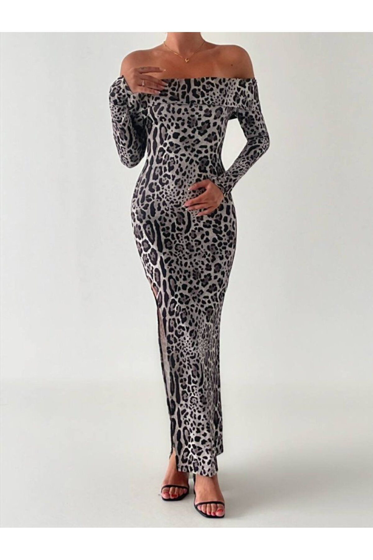 Kadın Madonna Yaka Dalgıç Kumaş Leopar Desen Maxi Boy Derin Yırtm