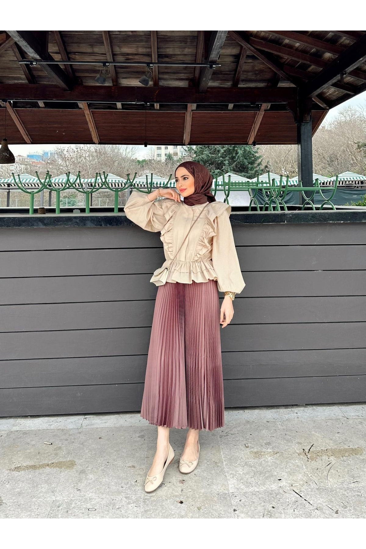 Cevher Kadin Model Saten İnce Piliseli Etek