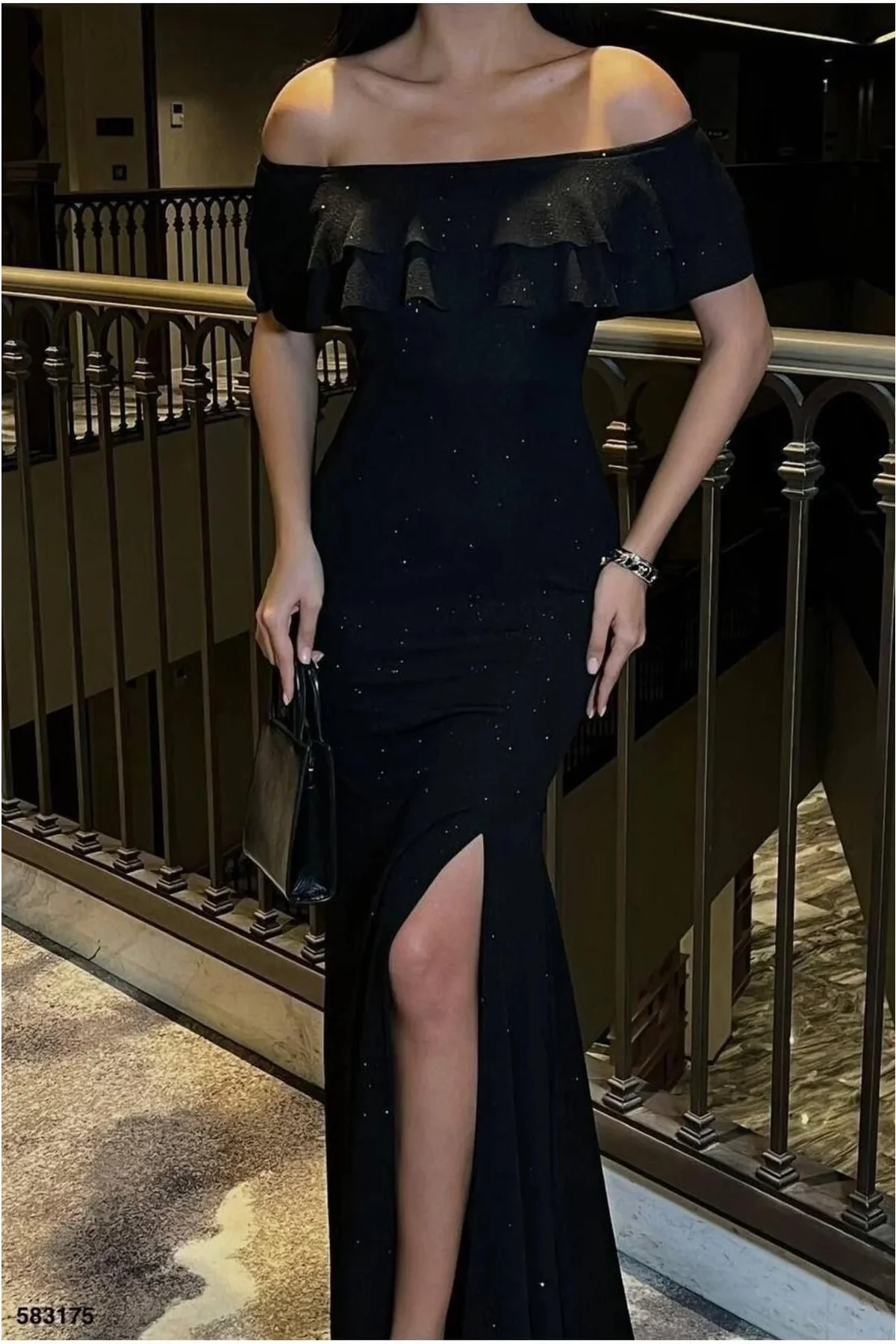 Kadın Modern Stil Krep Kumaş Straplez Yırtmaçlı Abiye Elbise
