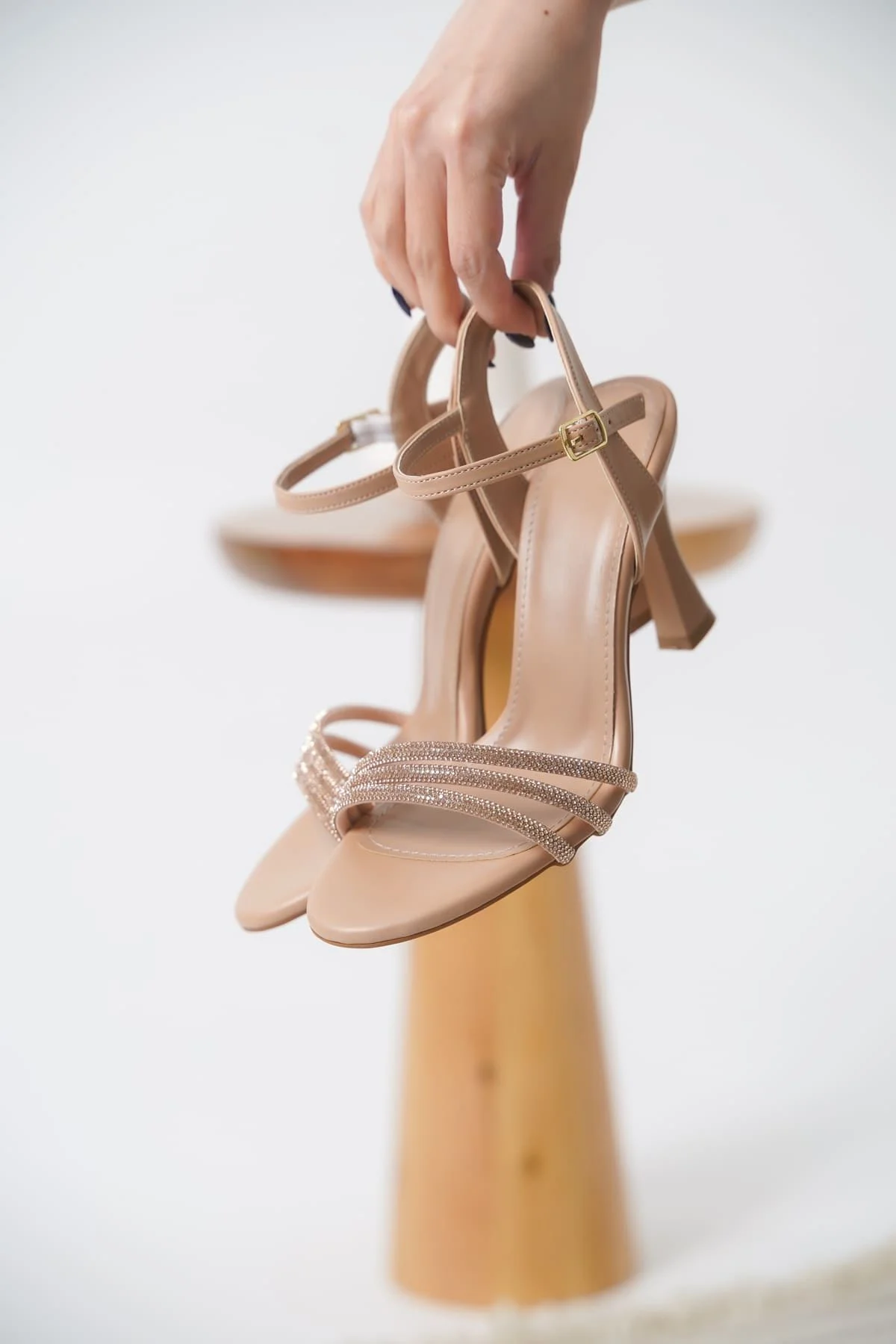 Kadın Nude Taşlı Sandalet TR20MY09D