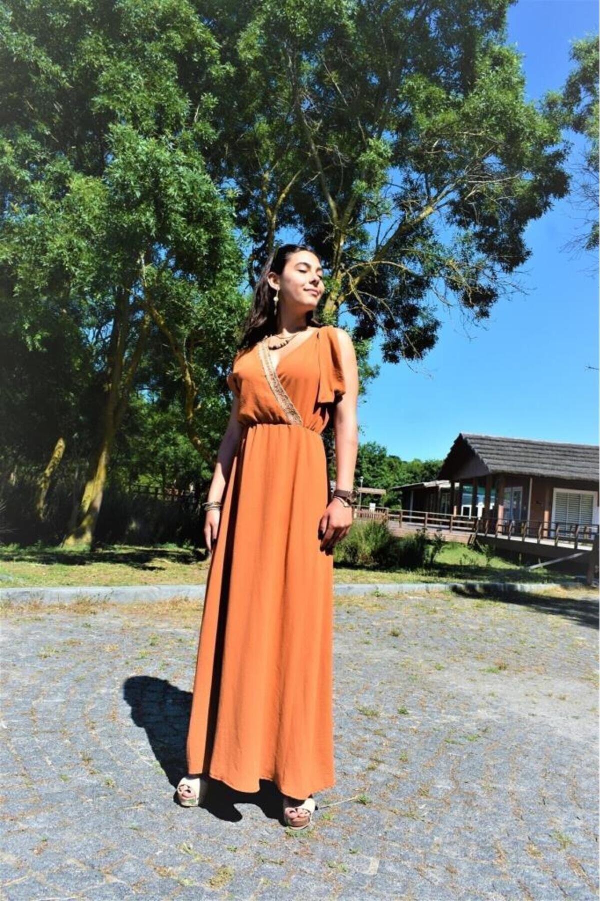 Pasaklı Giyim Kadın Omzu Tokalı Sırt Ve Göğüs Hasır Dekolteli Kruvaze Uzun Giy