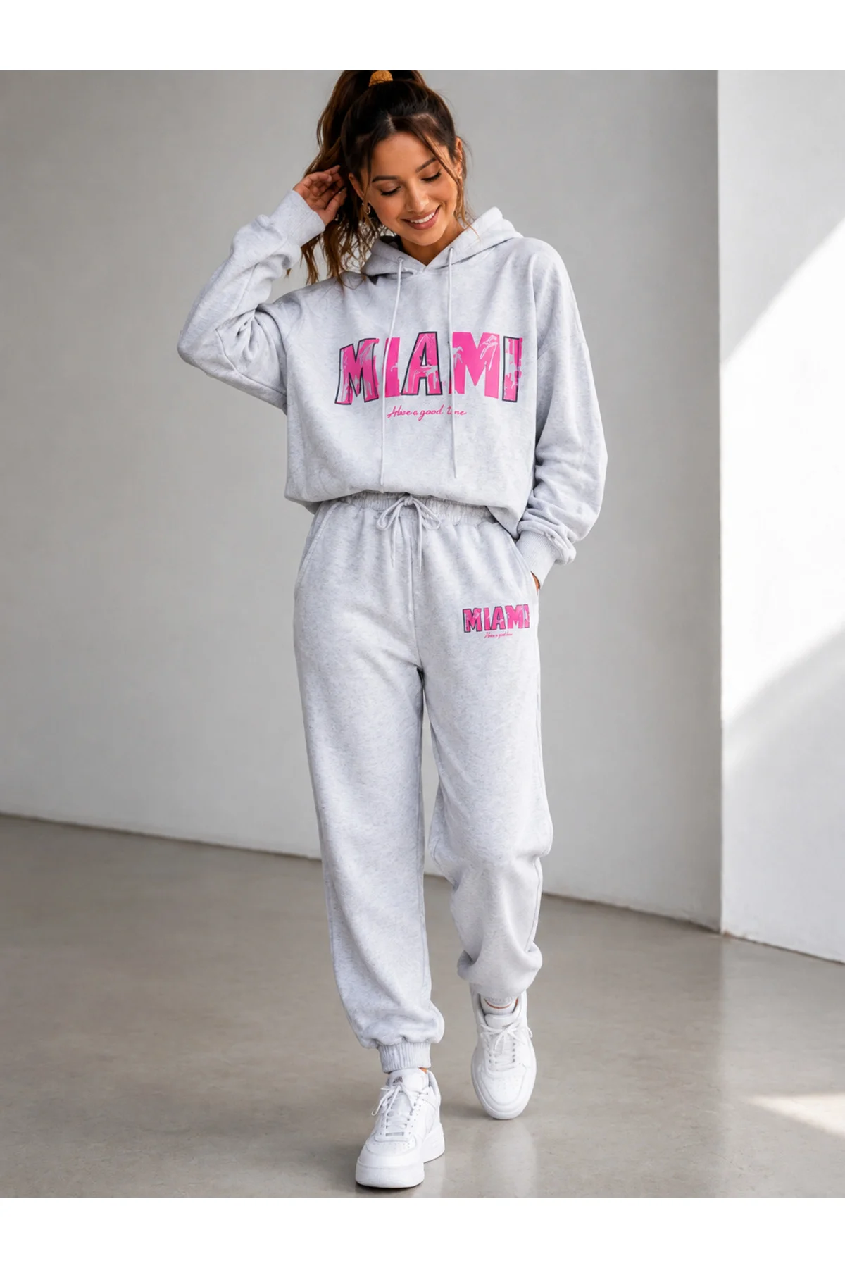 Kadın Oversize Baskılı Rahat Kesim Kışlık Şardonlu Kalın Sweatshirt ve jogger Eşofman Takımı Fiyatı, Yorumları ve Özellikleri