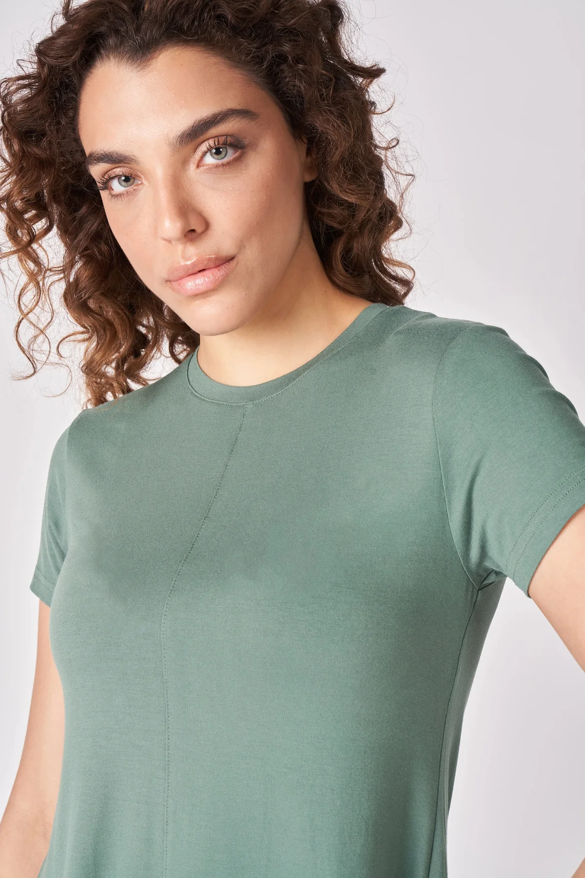 Kadın Oversize Bisiklet Yaka Kısa Kollu Tişört Bazalt Gri