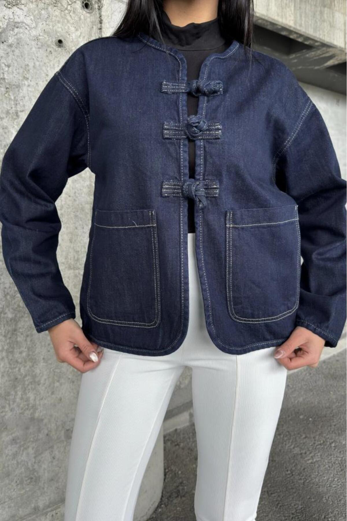 Kadın Oversize Denim Kot Ceket – Bağlama Detaylı, Oval Kesim KT00