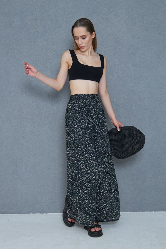 Pasaklı Giyim Kadın Siyah Pantolon, Şifon Astarlı Cepli Beli Lastikli Çiçek Des Pasaklı Giyim Kadın Siyah Pantolon, Şifon Astarlı Cepli Beli Lastikli Çiçek Des