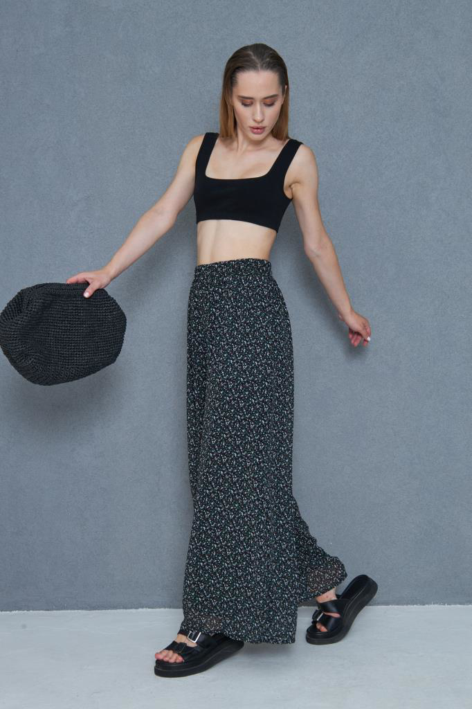 Pasaklı Giyim Kadın Siyah Pantolon, Şifon Astarlı Cepli Beli Lastikli Çiçek Des Pasaklı Giyim Kadın Siyah Pantolon, Şifon Astarlı Cepli Beli Lastikli Çiçek Des