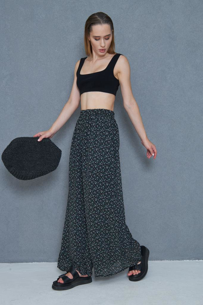 Pasaklı Giyim Kadın Siyah Pantolon, Şifon Astarlı Cepli Beli Lastikli Çiçek Des Pasaklı Giyim Kadın Siyah Pantolon, Şifon Astarlı Cepli Beli Lastikli Çiçek Des