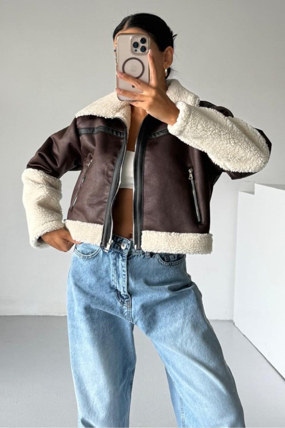 Moda Armanc Kadın Peluş Detaylı Crop Biker Suni Deri Mont