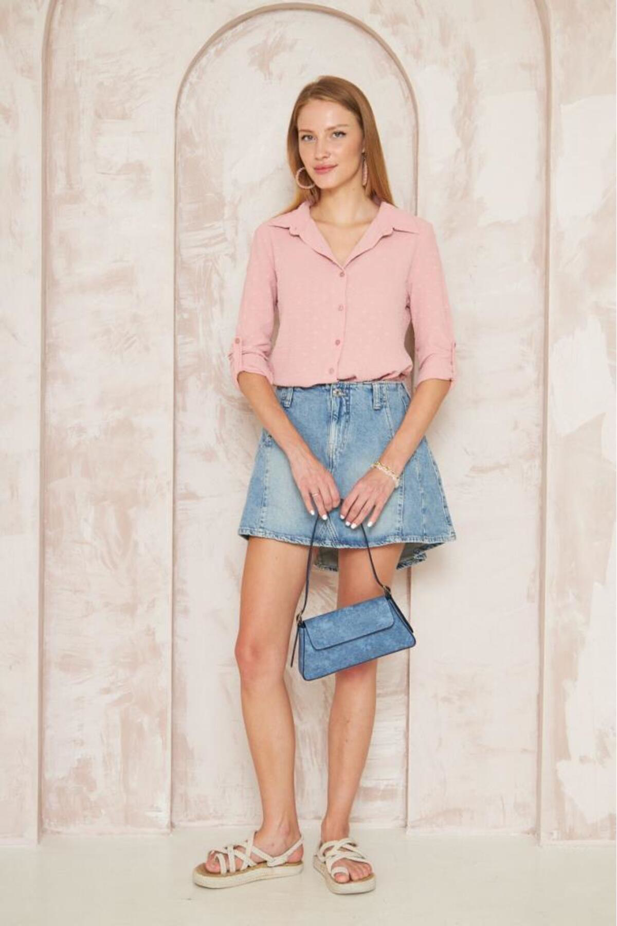 Pasaklı Giyim Kadın Ponponlu Slim Fit Uzun Kollu Gömlek Pudra 3621240