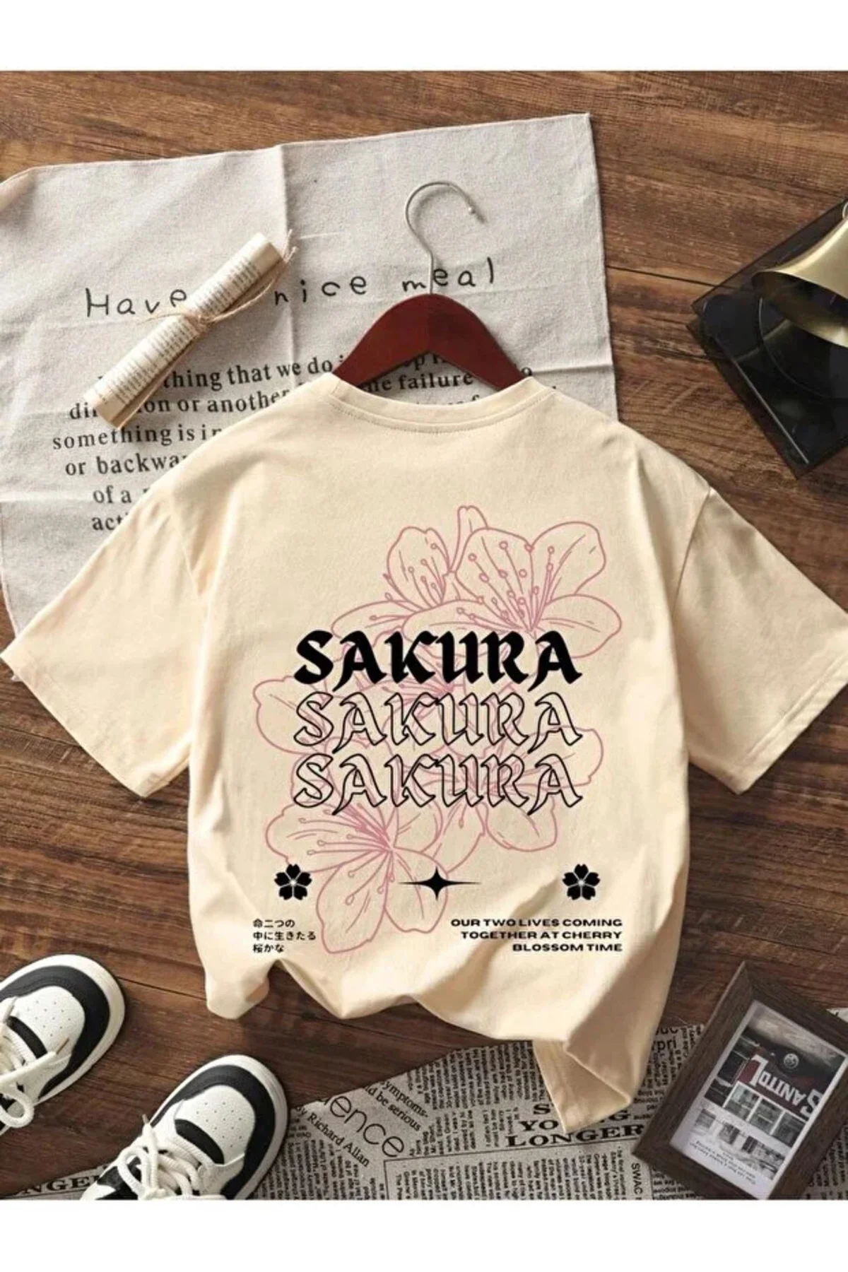 Kadın Sakura Çiçek Sırt Baskılı Oversize T-shirt 100% pamuk