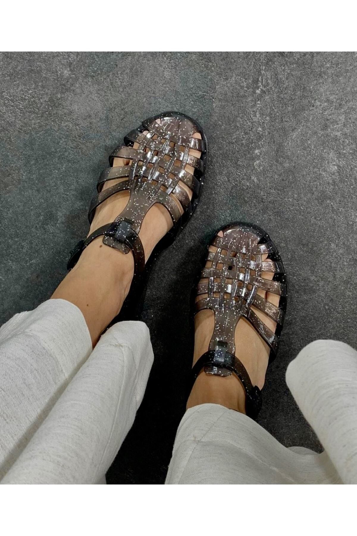 Kadın Şeffaf Siyah Gümüş Simli Jelly Sandalet