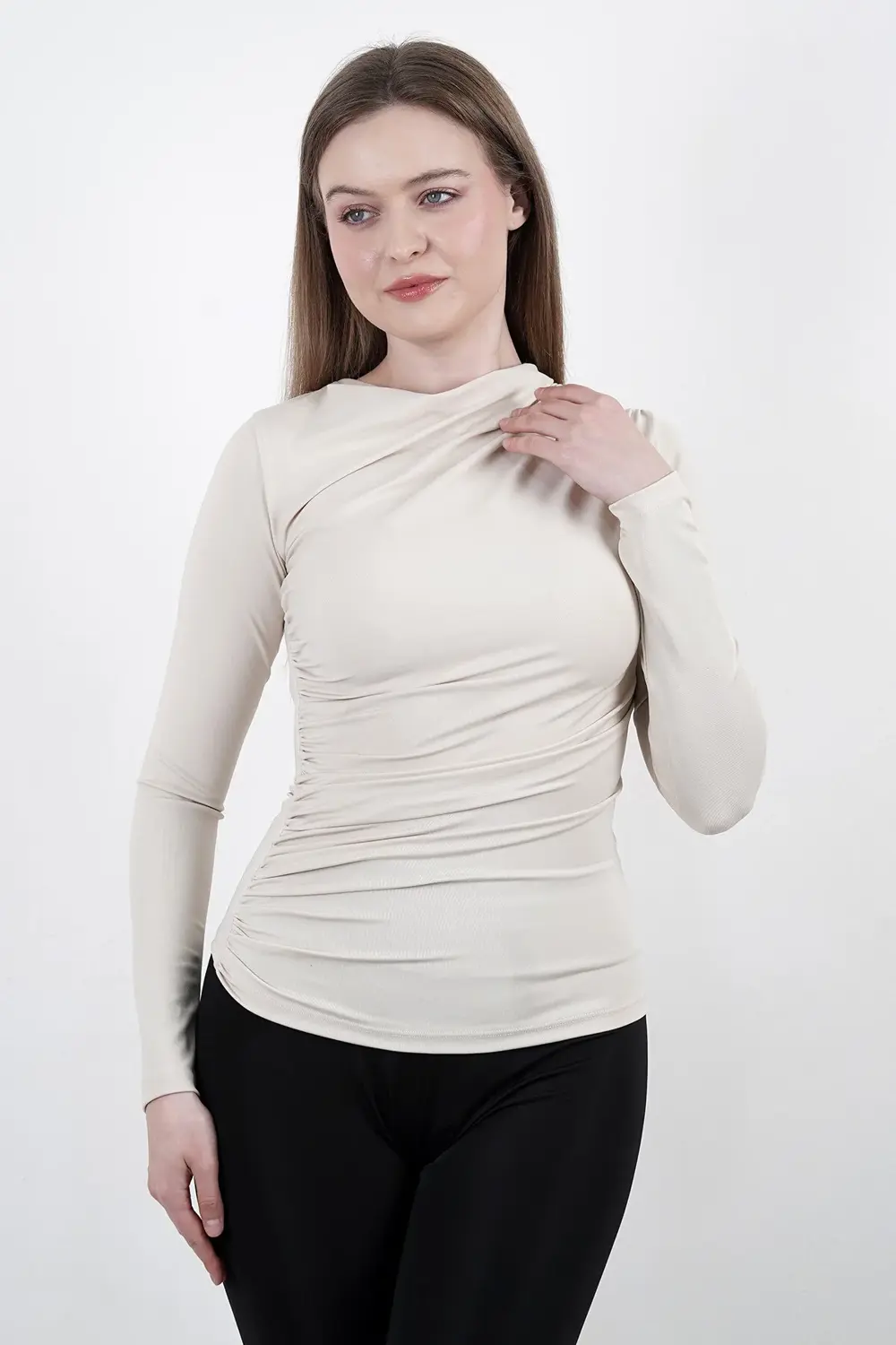 Kadın Sendy Kumaş Sıfır Yaka Drapeli Bluz